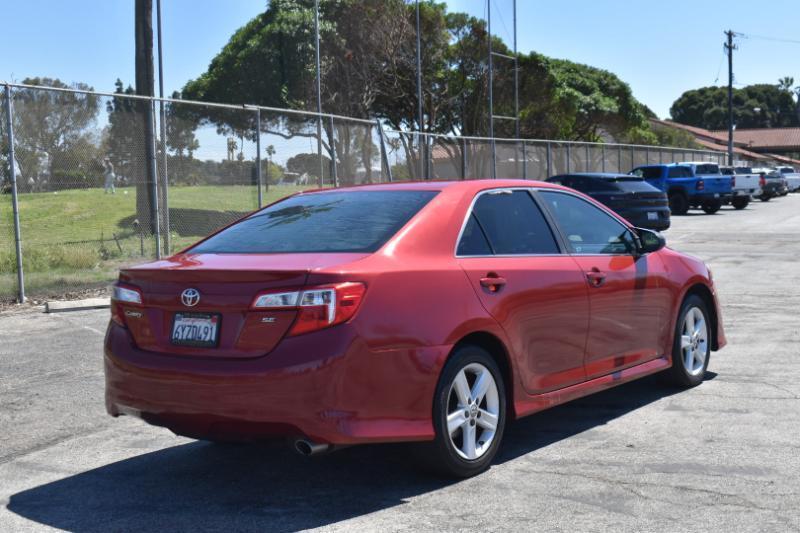 Toyota Camry SE 2012
