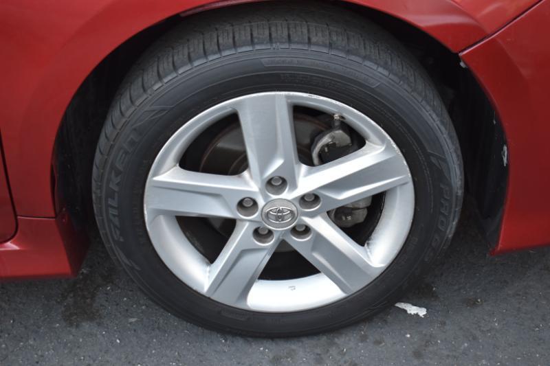 Toyota Camry SE 2012