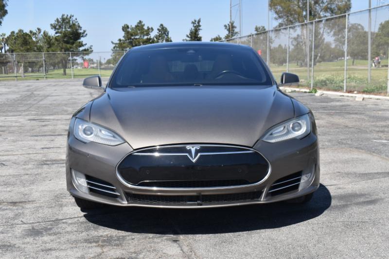 Tesla Model S 70D 2015