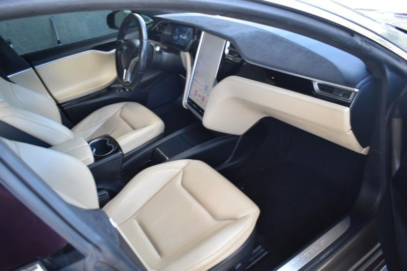 Tesla Model S 70D 2015