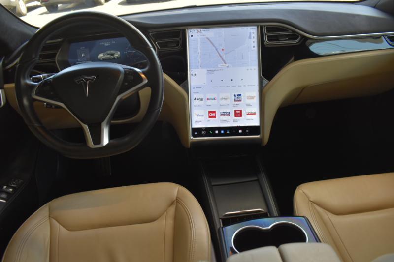 Tesla Model S 70D 2015