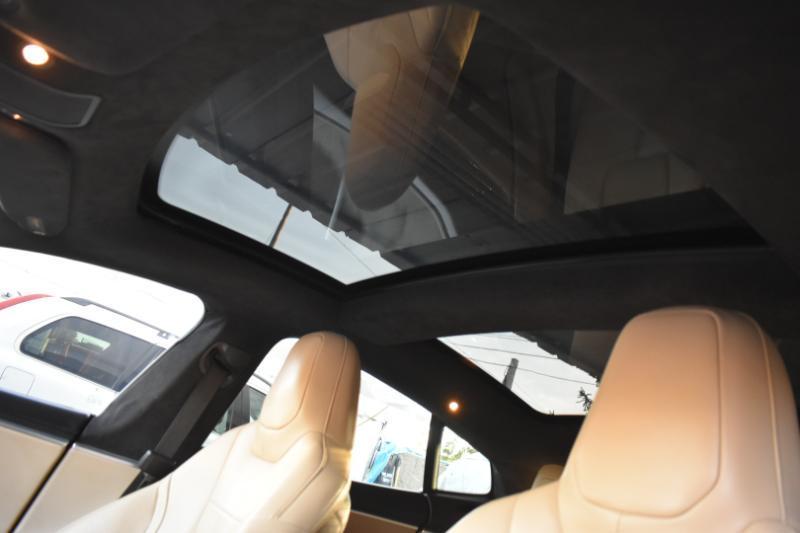 Tesla Model S 70D 2015