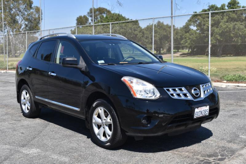 Nissan Rogue S AWD 2011