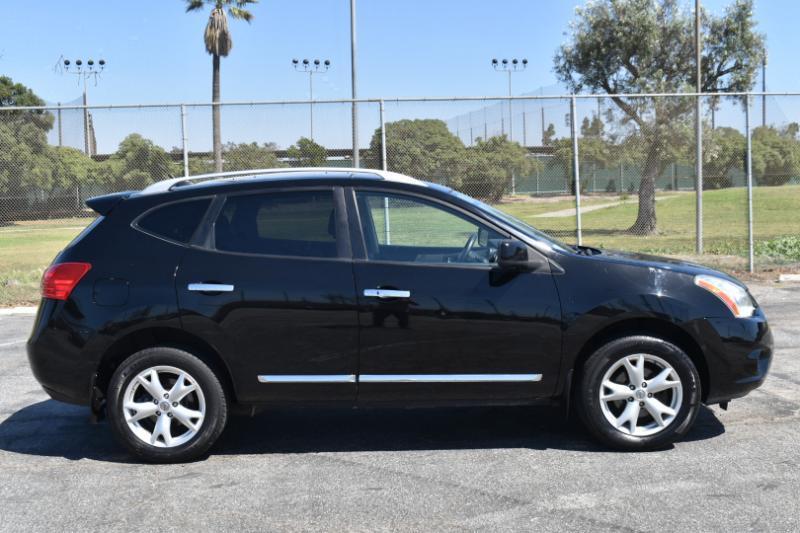 Nissan Rogue S AWD 2011