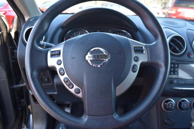 Nissan Rogue S AWD 2011