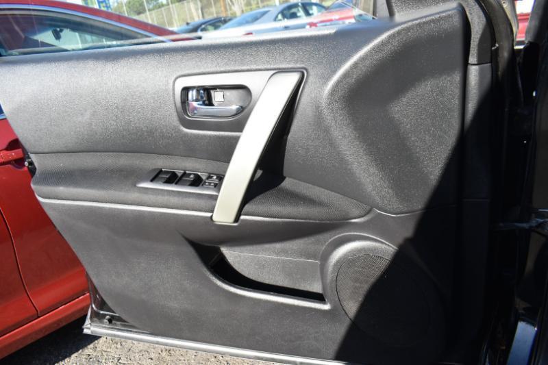 Nissan Rogue S AWD 2011