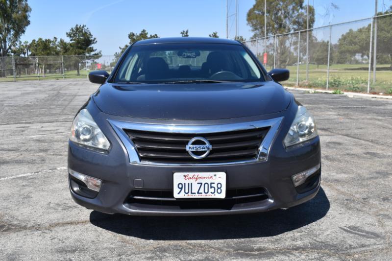 Nissan Altima 2.5 S Sedan 2013