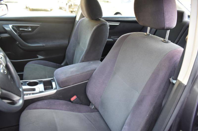 Nissan Altima 2.5 S Sedan 2013