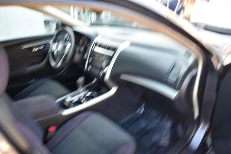 Nissan Altima 2.5 S Sedan 2013