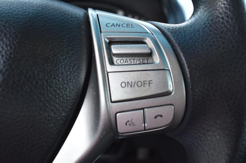 Nissan Altima 2.5 S Sedan 2013