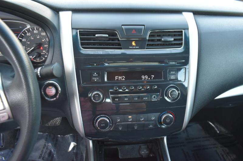 Nissan Altima 2.5 S Sedan 2013