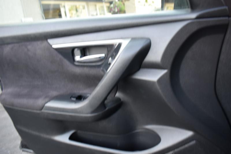 Nissan Altima 2.5 S Sedan 2013