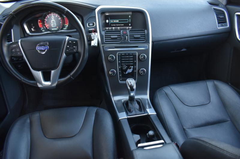 Volvo XC60 4dr 3.2L Premier 2015