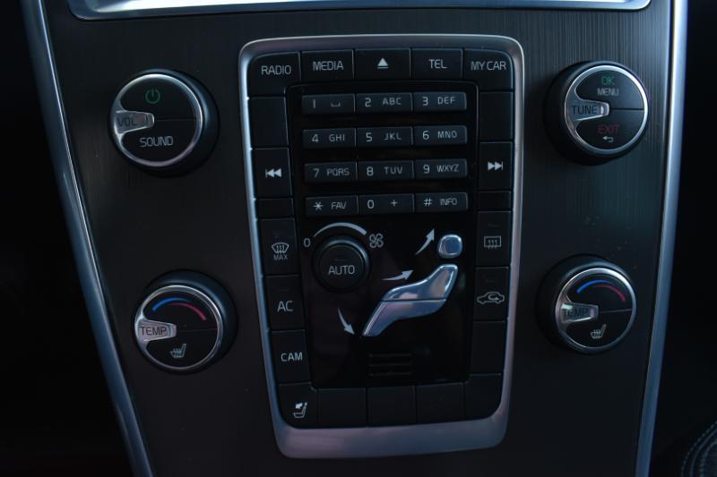 Volvo XC60 4dr 3.2L Premier 2015