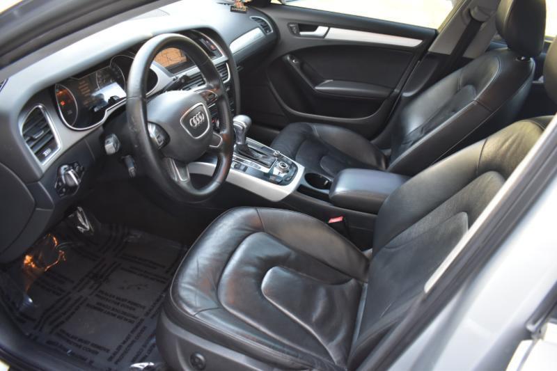 Audi A4 2.0T Sedan quattro Tiptronic 2013