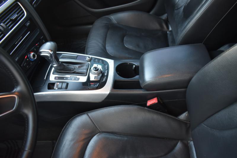 Audi A4 2.0T Sedan quattro Tiptronic 2013