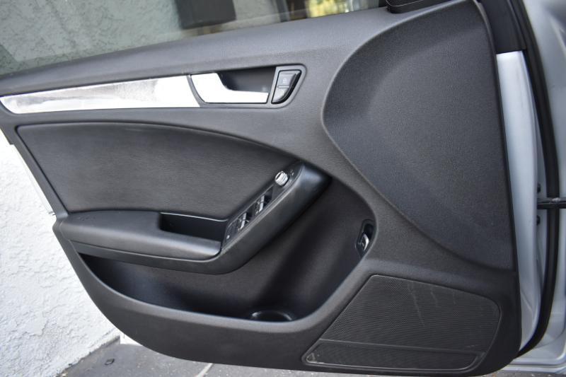 Audi A4 2.0T Sedan quattro Tiptronic 2013