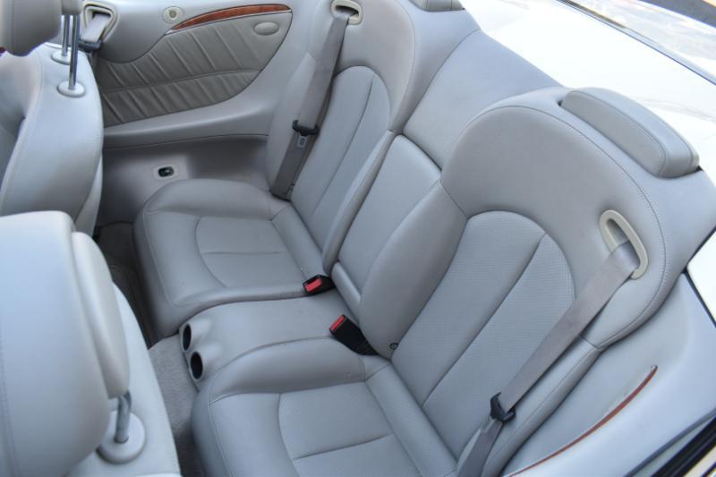 Mercedes-Benz CLK-Class CLK320 Cabriolet 2005