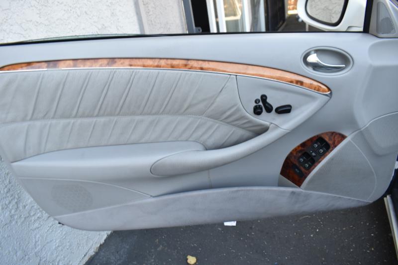 Mercedes-Benz CLK-Class CLK320 Cabriolet 2005