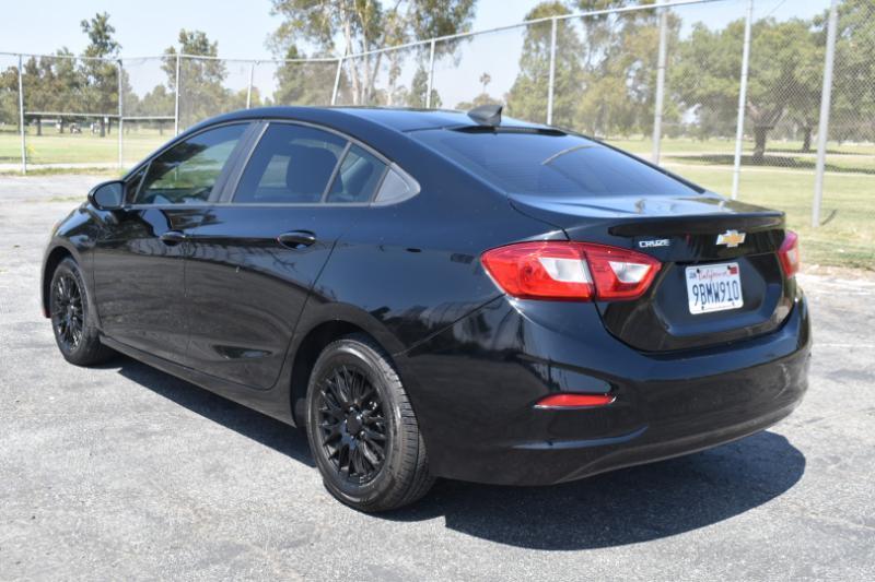 Chevrolet Cruze LS 2019