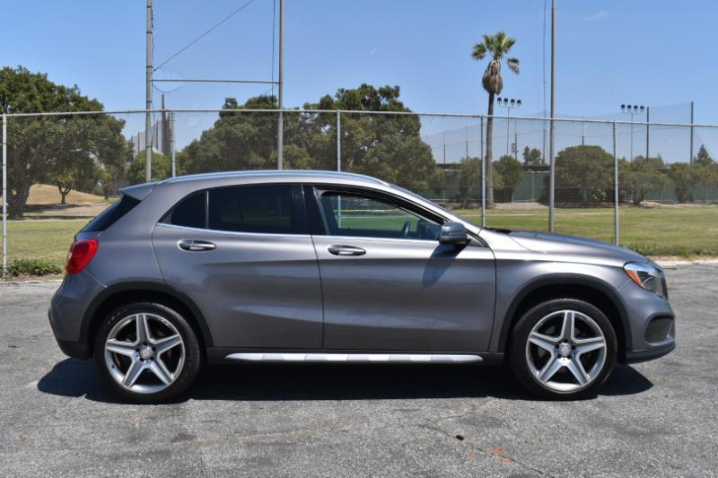 Mercedes-Benz GLA-Class GLA250 4MATIC 2015