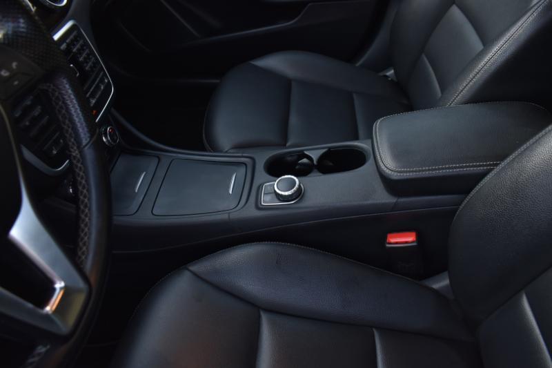 Mercedes-Benz GLA-Class GLA250 4MATIC 2015