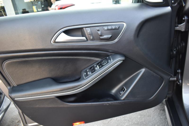 Mercedes-Benz GLA-Class GLA250 4MATIC 2015