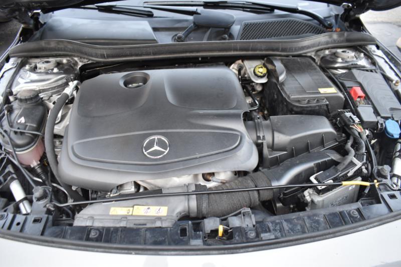 Mercedes-Benz GLA-Class GLA250 4MATIC 2015