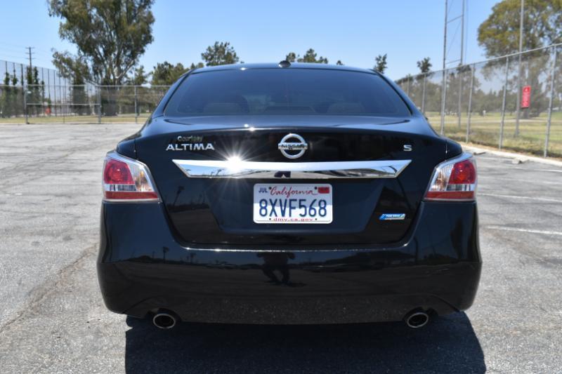 Nissan Altima 2.5 S 2014