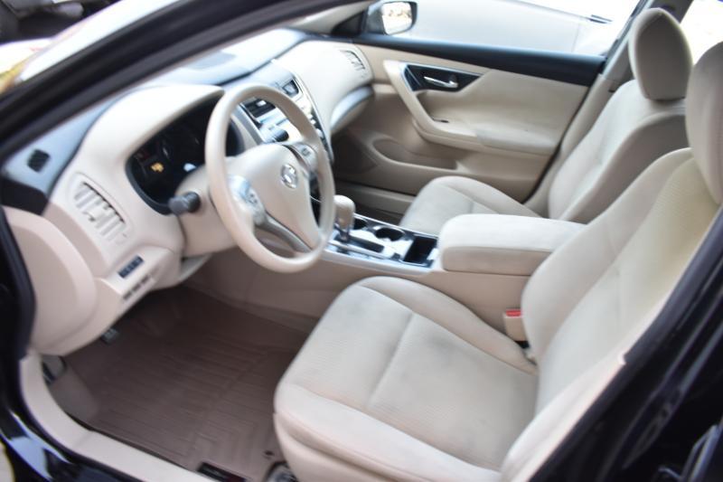 Nissan Altima 2.5 S 2014