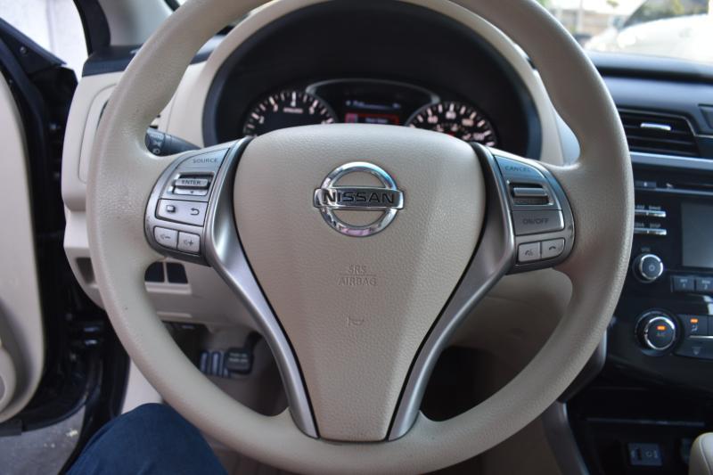 Nissan Altima 2.5 S 2014