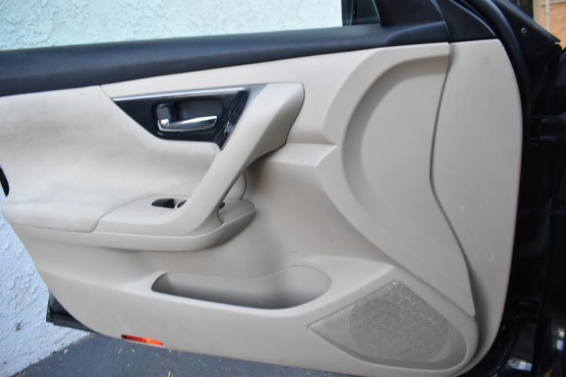 Nissan Altima 2.5 S 2014