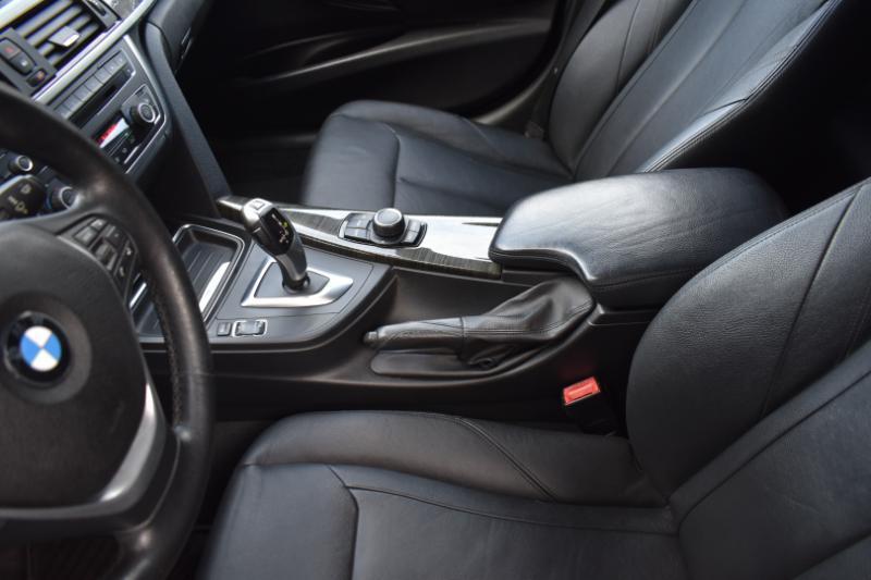 BMW 3-Series 328i xDrive Sedan 2013