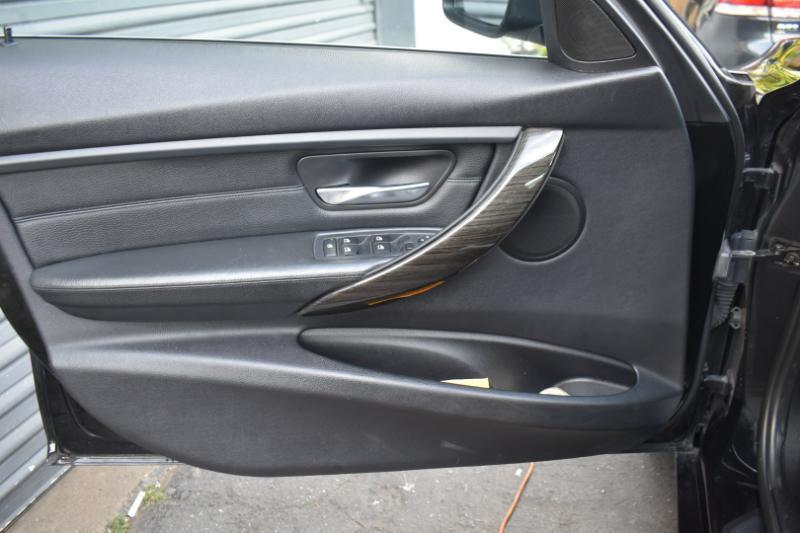 BMW 3-Series 328i xDrive Sedan 2013