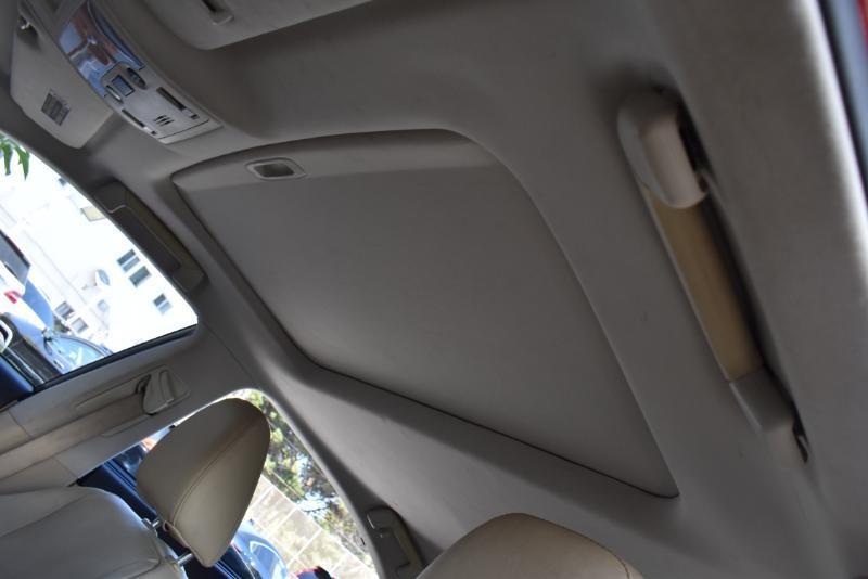 Lexus ES 300h Sedan 2013