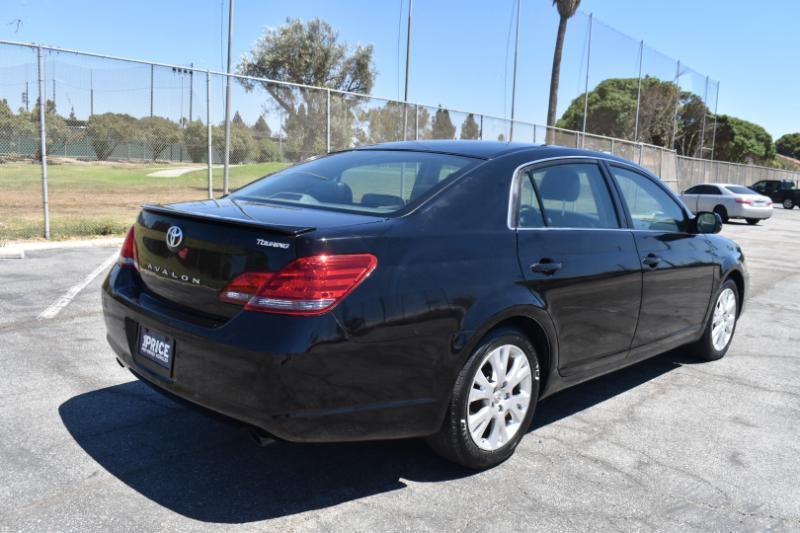 Toyota Avalon XLS 2008