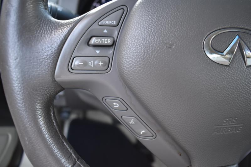 Infiniti G37 Convertible  2012