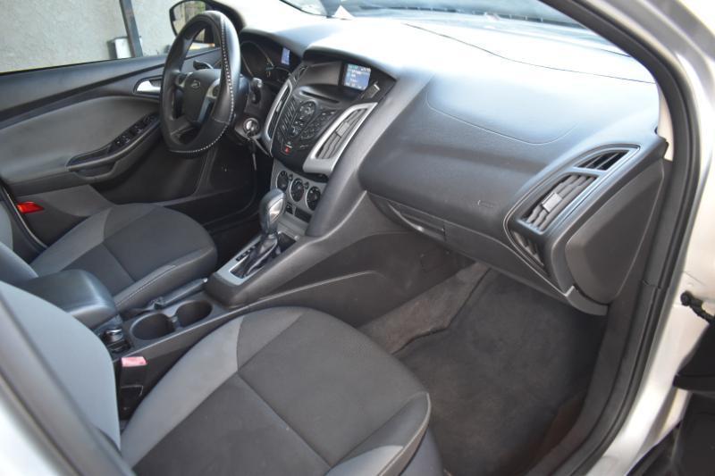 Ford Focus SE Hatch 2013