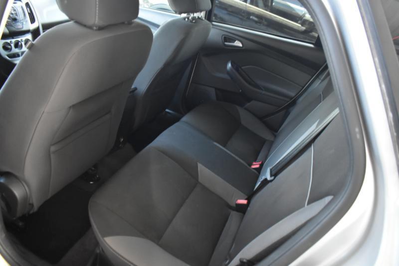 Ford Focus SE Hatch 2013