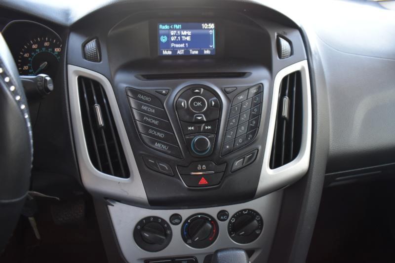 Ford Focus SE Hatch 2013
