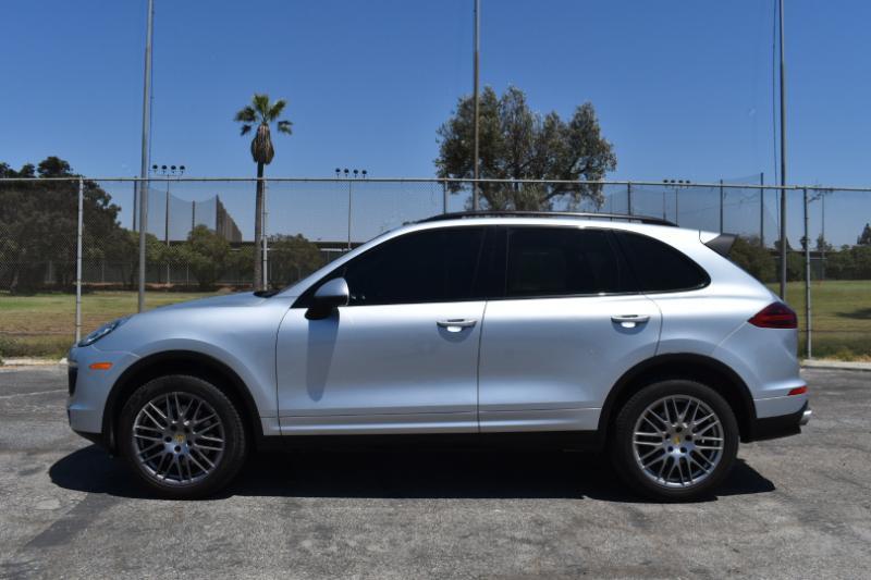 Porsche Cayenne  2016