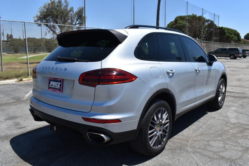 Porsche Cayenne  2016