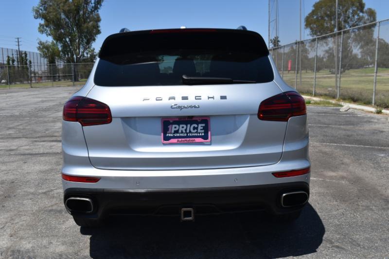 Porsche Cayenne  2016