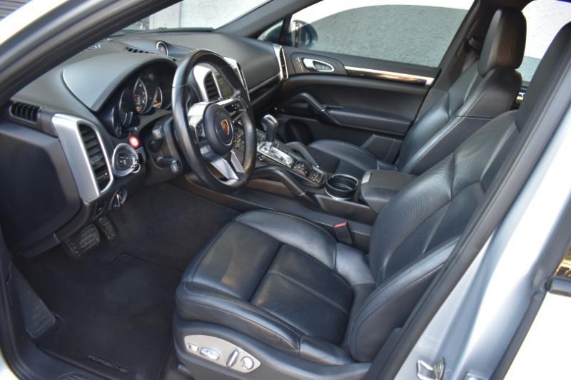 Porsche Cayenne  2016