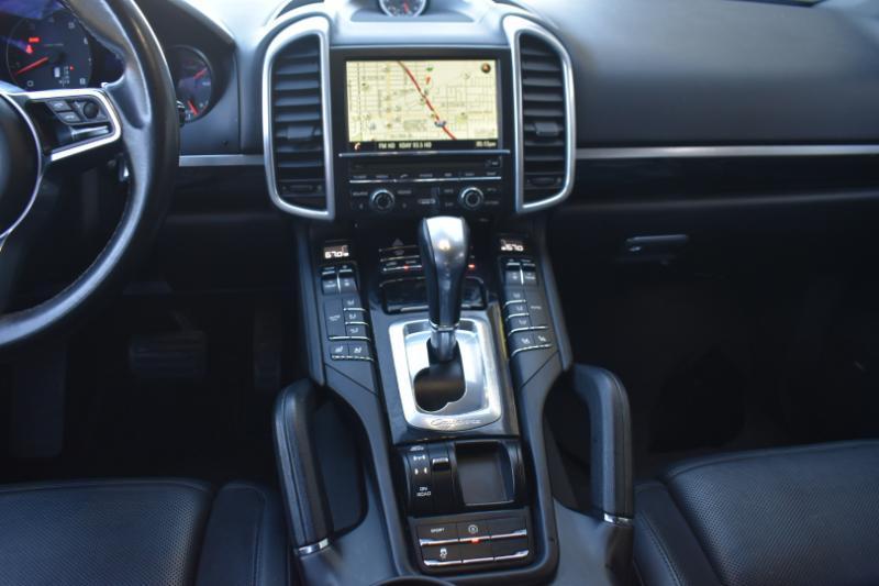 Porsche Cayenne  2016