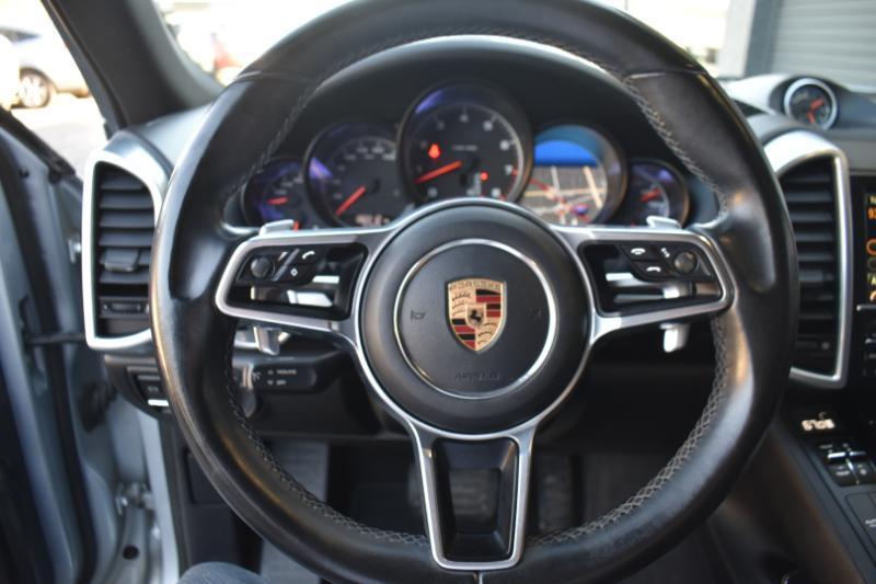 Porsche Cayenne  2016
