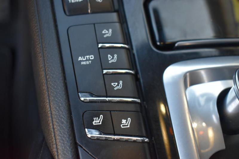 Porsche Cayenne  2016