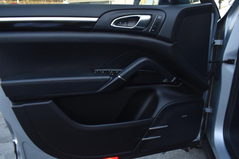 Porsche Cayenne  2016