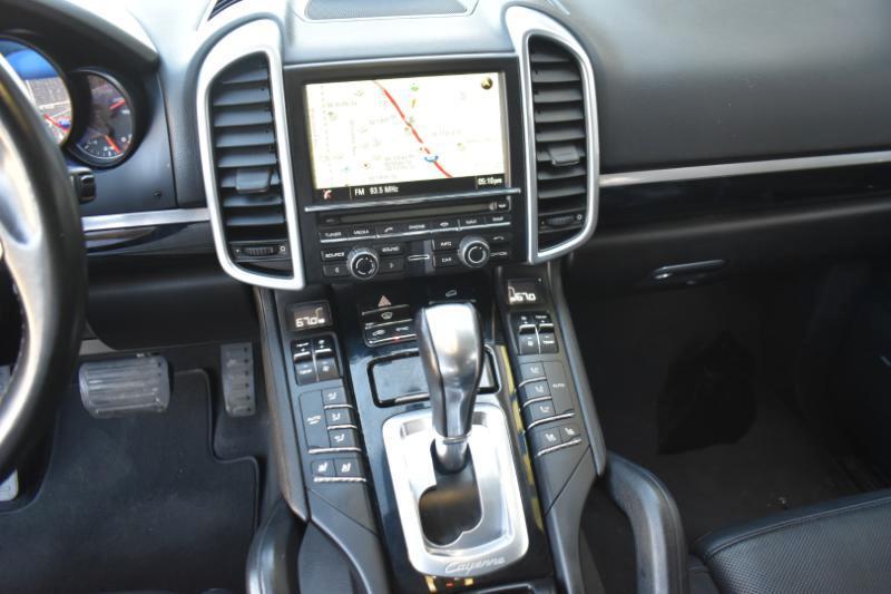Porsche Cayenne  2016