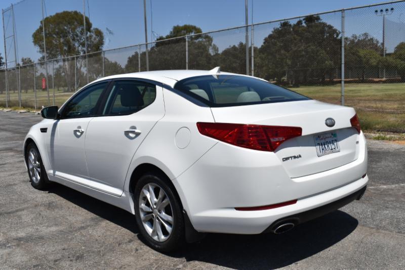 Kia Optima LX AT 2013